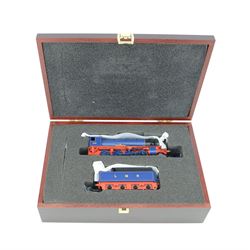 Limited edition Bachmann '00' gauge 2-8-