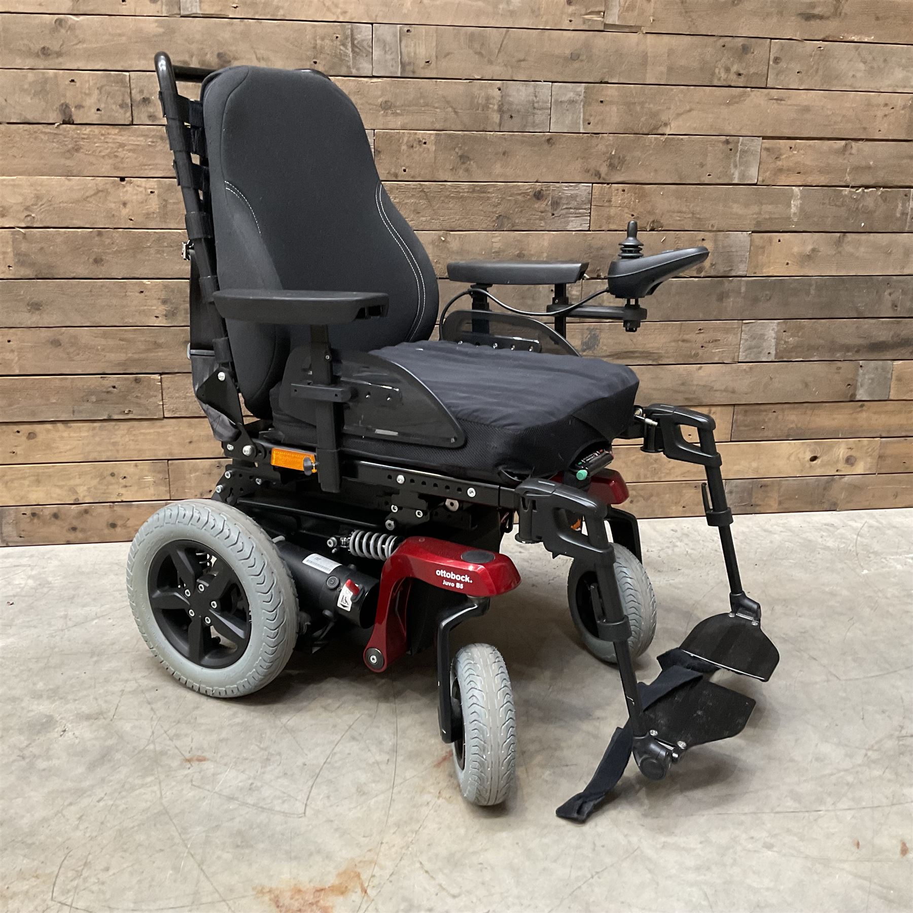 Ottobock Juvo B5 electric wheelchair