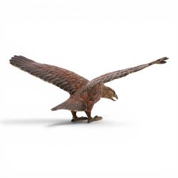 20th century cold painted bronze eagle with spread wings, H8cm, L18cm