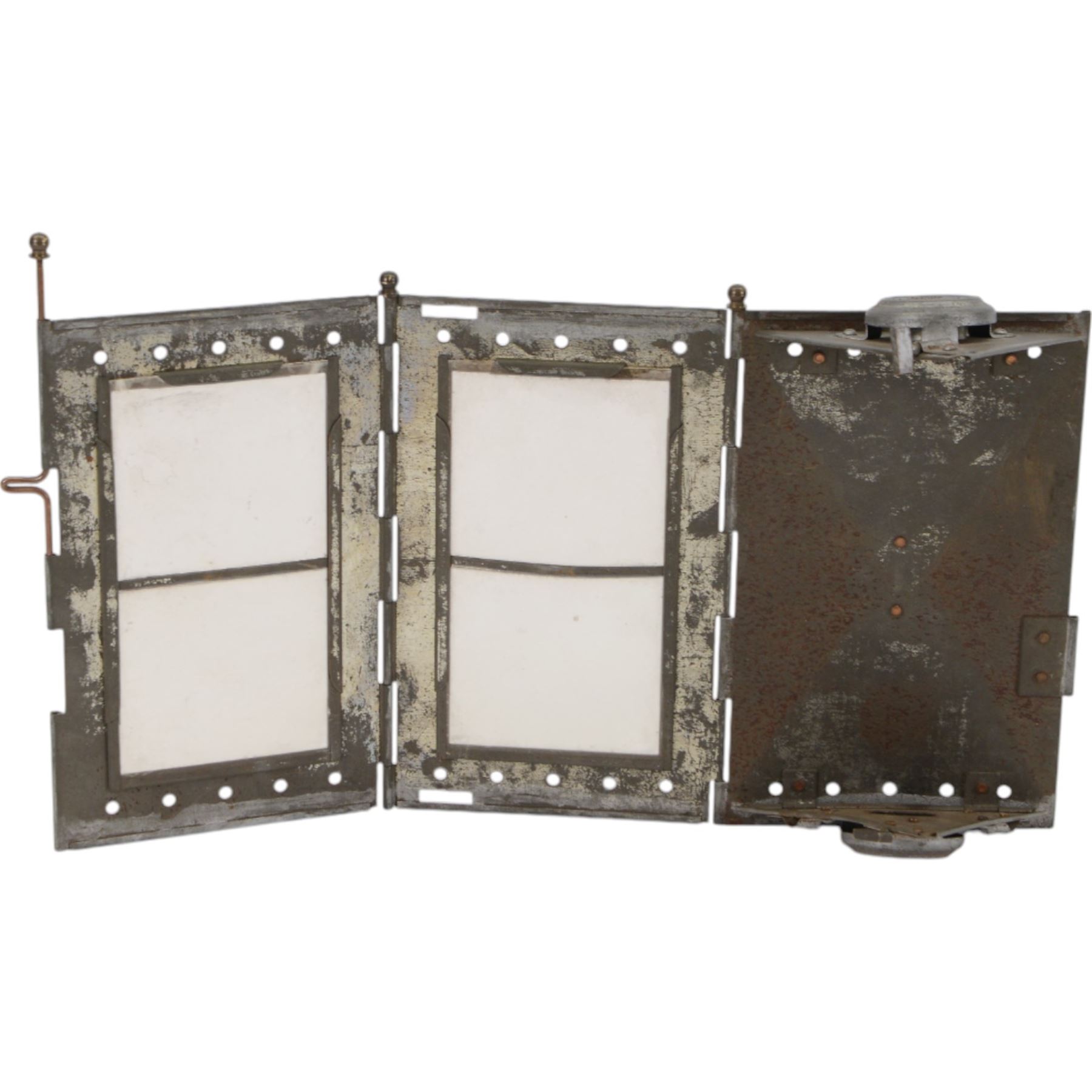 WWI French folding trench lamp, featuring four glass panels, the whole assembly can be made to fold flat, H18cm