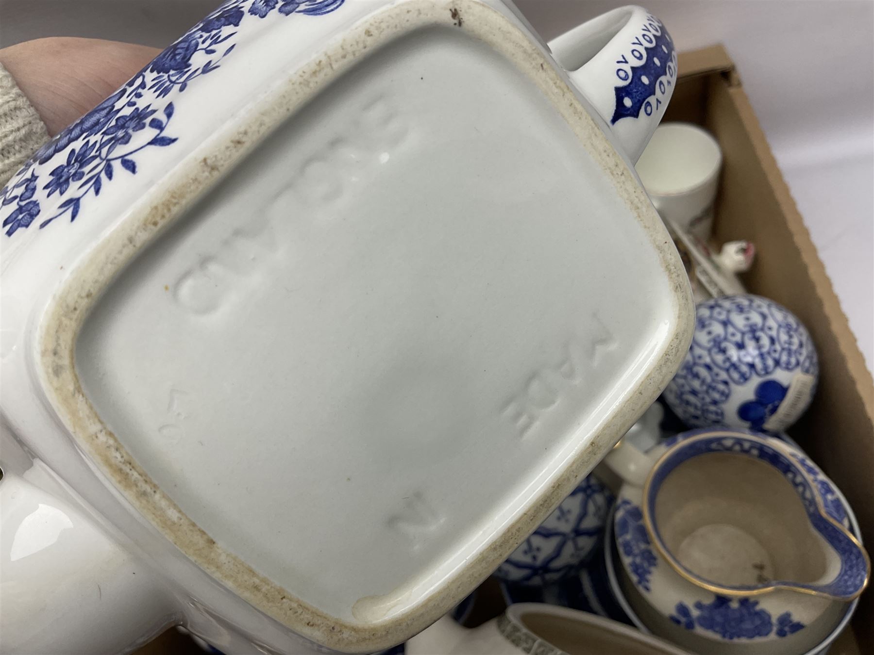 Wedgwood jasperware trinket box, commemorative ware, blue and white ceramics and a collection of other ceramics and collectables in five boxes