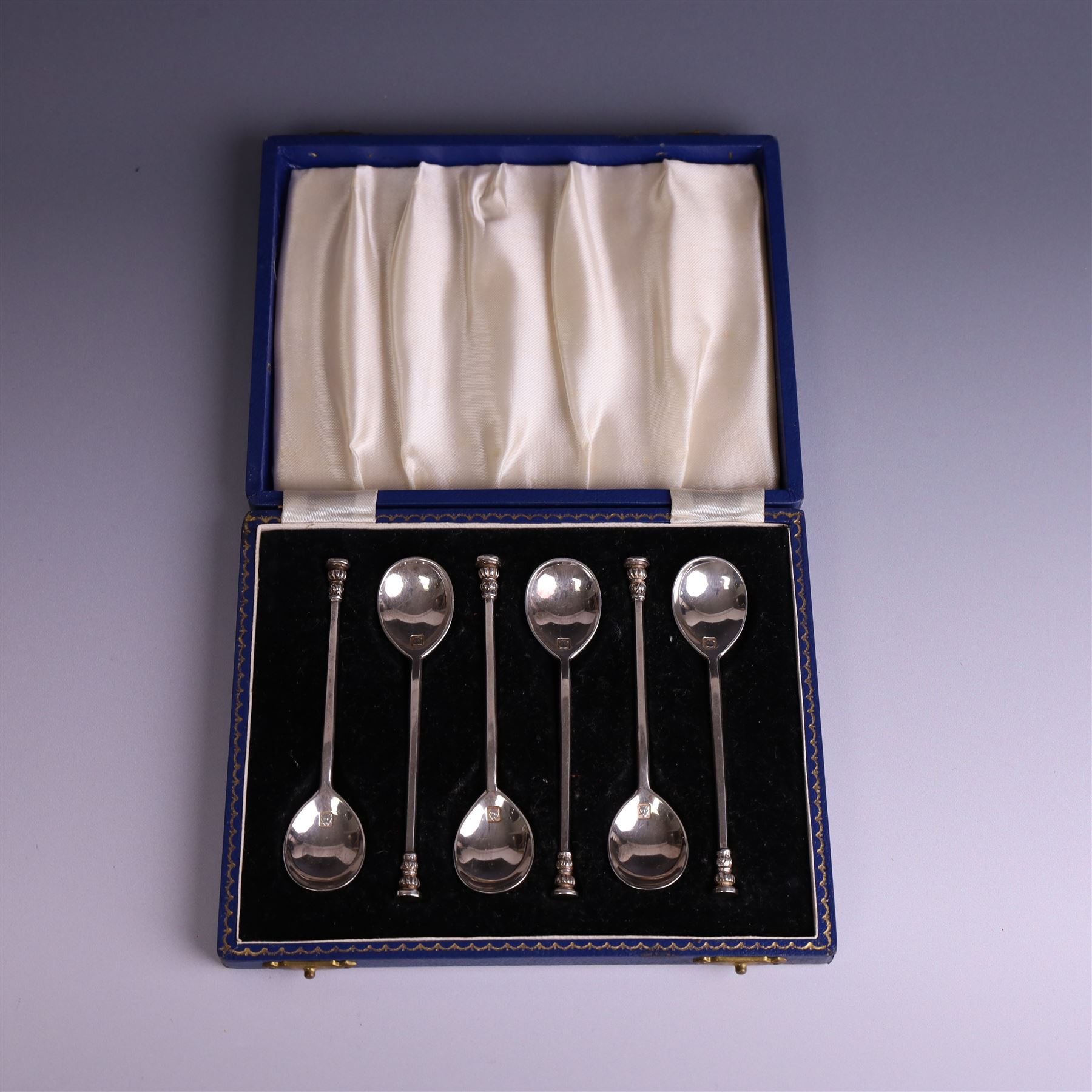Set of six mid 20th century silver seal top teaspoons, hallmarked William Suckling Ltd, London 1960, contained within fitted case