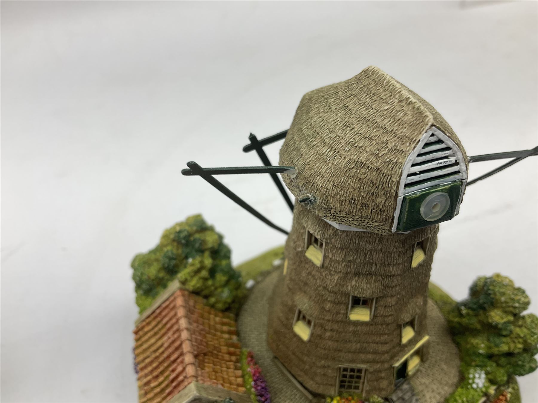 Seven Lilliput Lane cottages, comprising five limited edition examples, one French collection example and one Dutch collection, to include Queen of Windemere, Penkill Castle and Gertrude's Garden, all with boxes, four with deeds