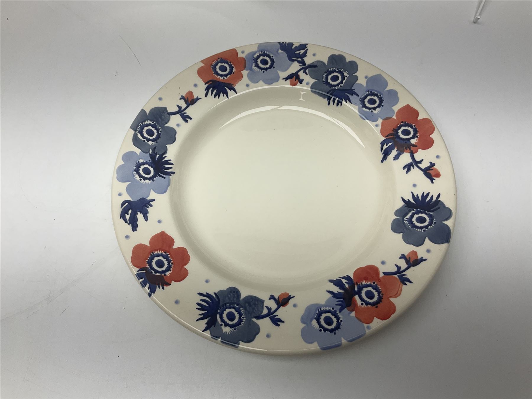 Emma Bridgewater ceramics, to include Christmas Joy Robin pattern meat platter, serving plate, bowl and two mugs, Anenome pattern jug, dinner plate, mug and three bowls, polka dot pasta bowl and two Wallflower pattern pasta bowls, largest D33.5cm