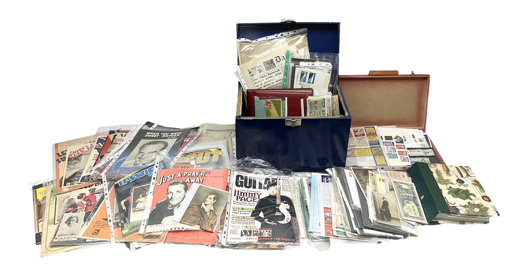 TFR SPOKE 05/09/23 AGREED RTV BEVERLEY - Collection of ephemera to include five copies of Palestine post newspapers from 1938, approximately fifty world bank notes, sheet music, postcards from 1910-1959 etc