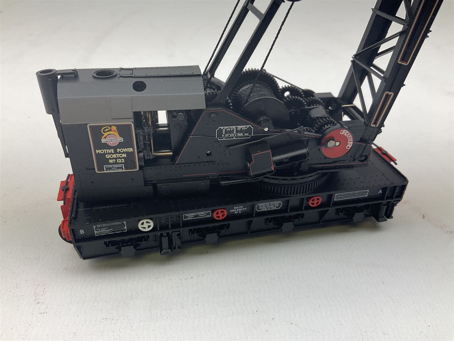 Bachmann Branch-Line '00' gauge - Ransomes & Rapier 45T Steam Breakdown Crane no. 122 
