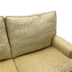 Multi-York - two-seat traditionally shaped sofa, upholstered in oak leaf and acorn patterned fabric