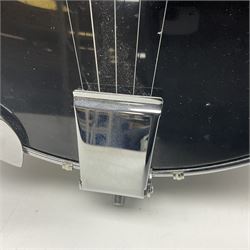 Stagg 5-string banjo L97.5cm; in soft carrying case