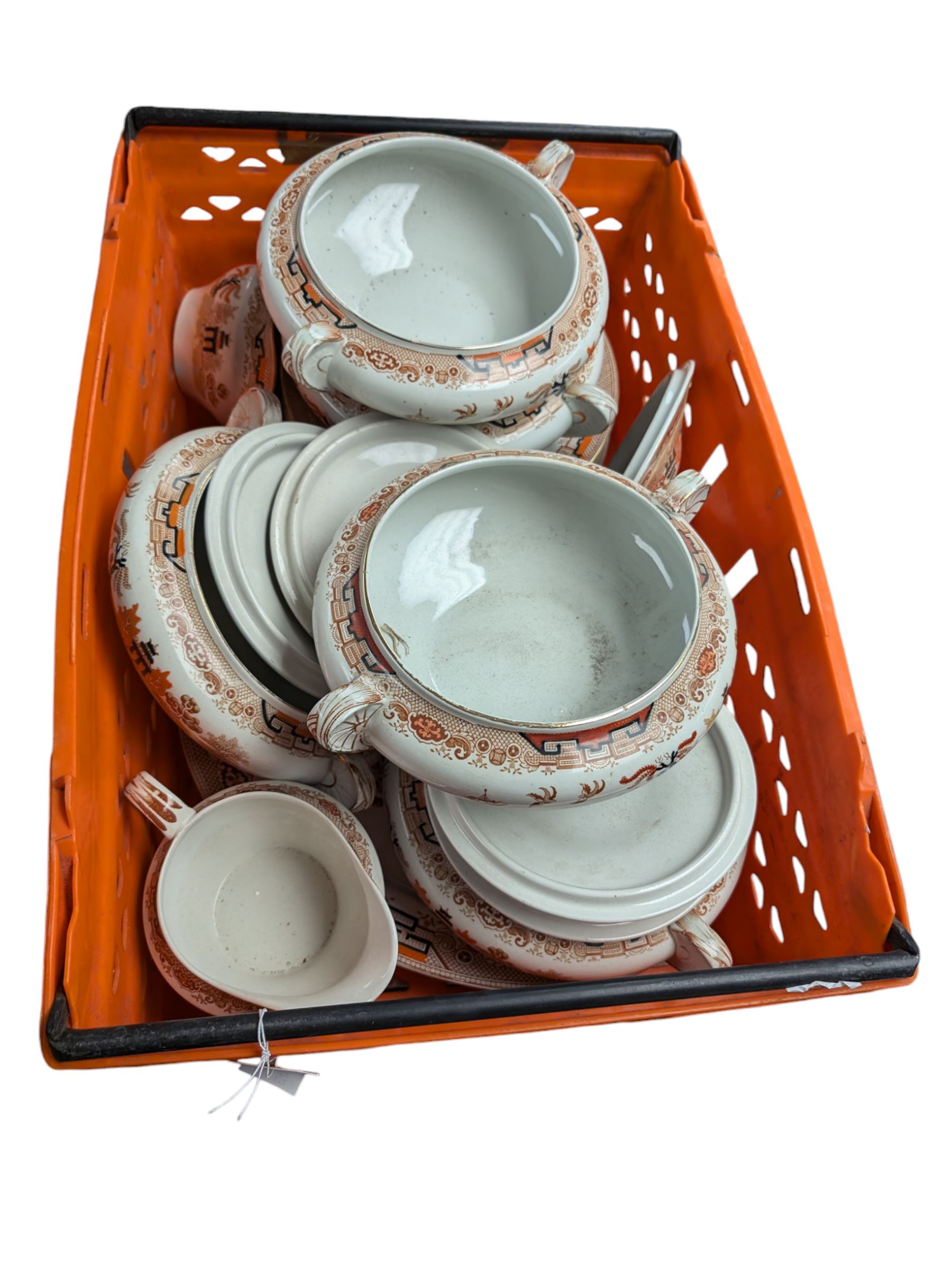 Gibson & Sons Willow pattern dinner wares, including tureens