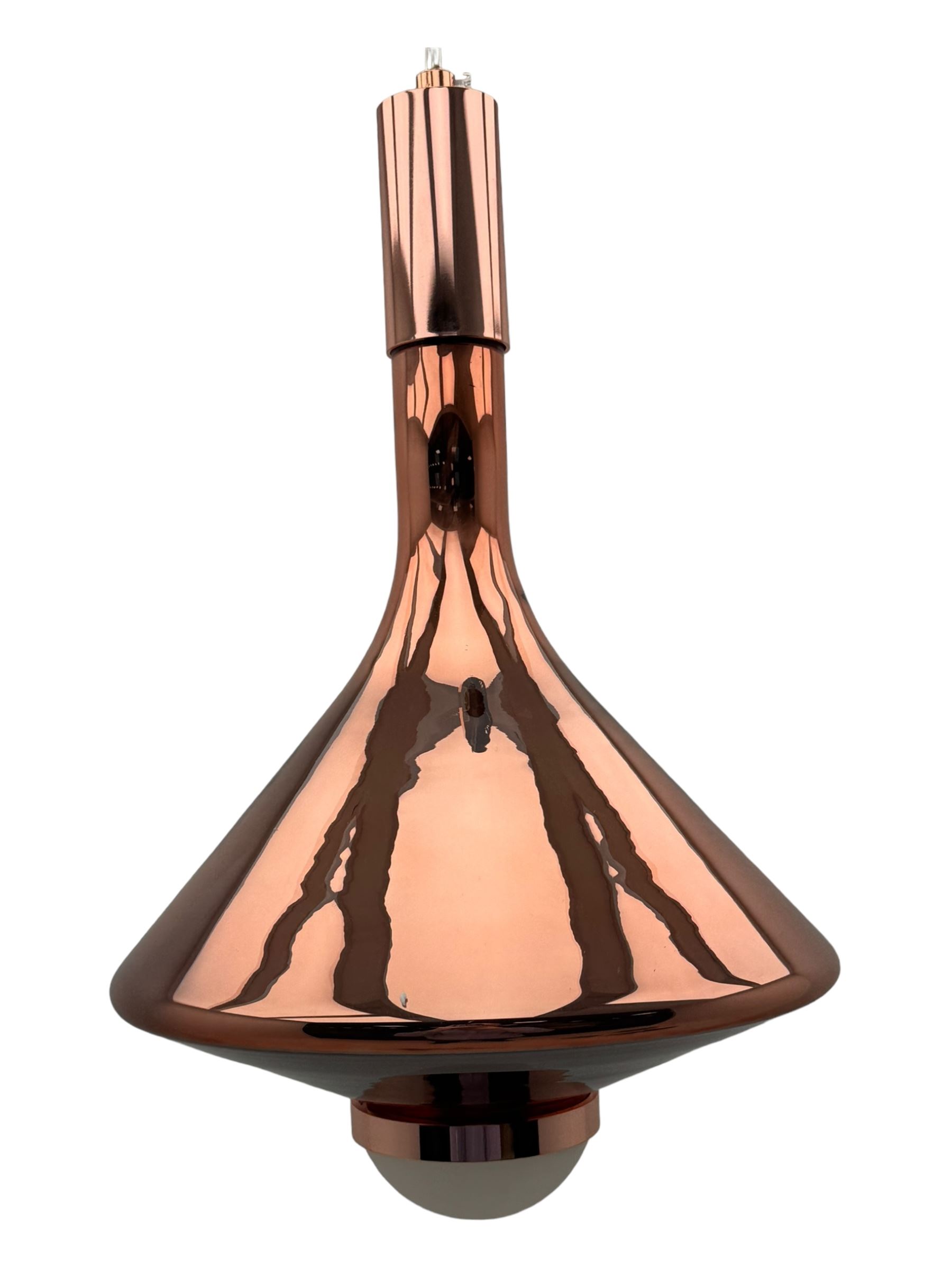 Collection of vintage and modern light fixtures, including copper pendant light, brass five-arm chandelier, hanging lantern and two small chandeliers with hanging faceted droplets (6)