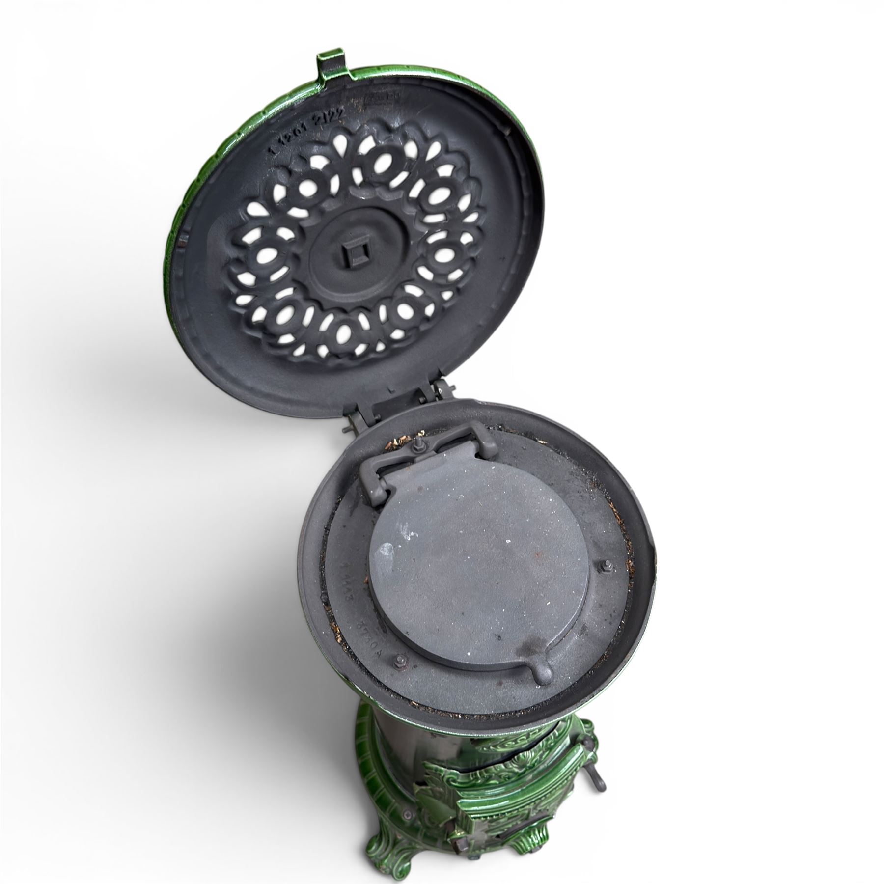 French Godin cast iron enamel stove, circular form, finished in green and black paint