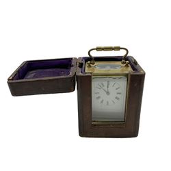 French - 19th century 8-day timepiece carriage clock with carrying case. Cylinder escapement.