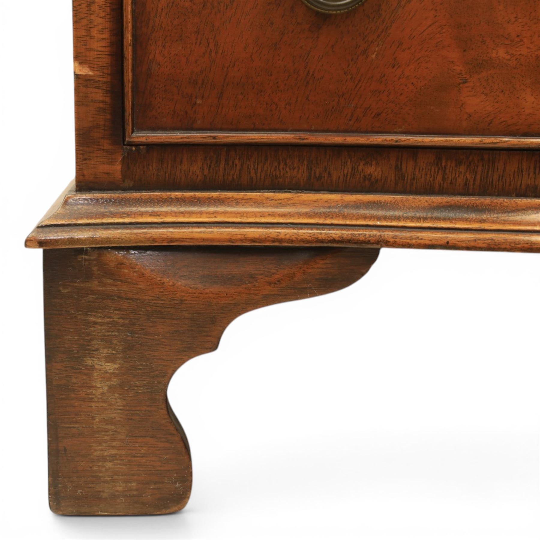 Reprodux - 20th century mahogany narrow serpentine chest, with six graduating drawers, later fitted with dividers, raised on bracket feet