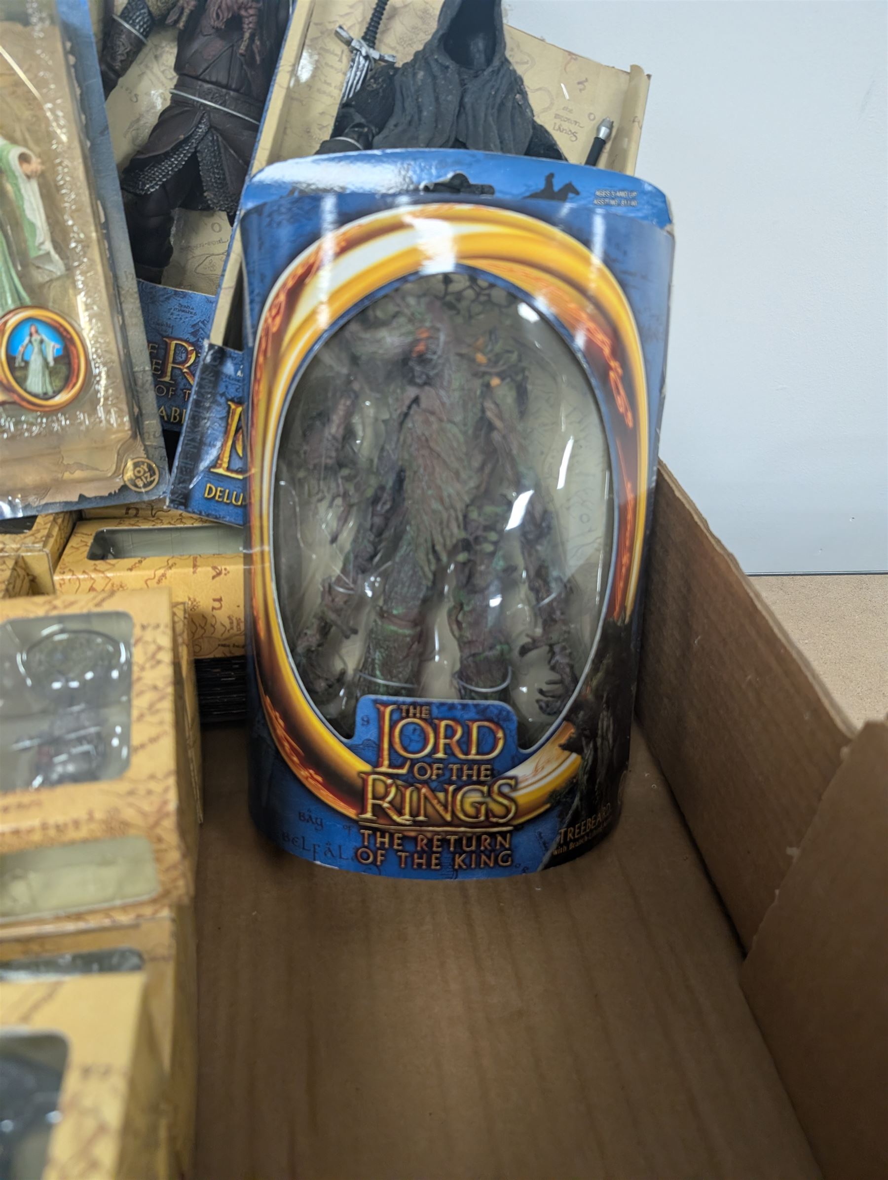 Lord of the Rings action figures, including Toy Biz Gimli, Ring Wraith, Frodo, Treebeard, Deluxe Beast and Rider set, etc and Eaglemoss collectors models, some with magazines, in two boxes