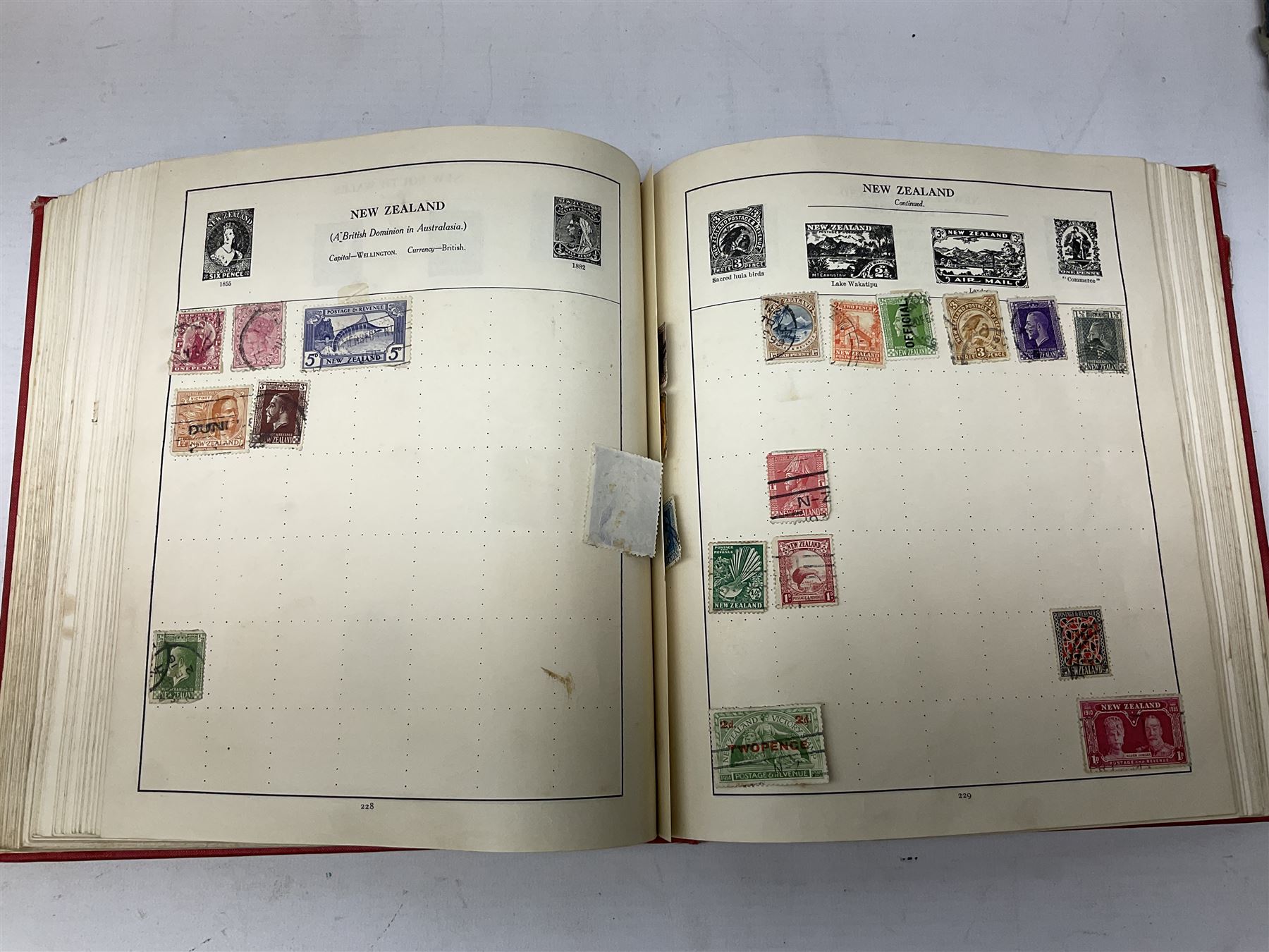 Great British and World stamps, including mostly used GB Queen Elizabeth II, New Zealand, Australia, Belgium, British Guiana, Canada, Chile, Cyprus, Denmark, Finland, Gambia, Germany, India, Liberia etc, stamp colour key, tweezers and various other stamp accessories, housed in various stockbooks, albums and loose, in one box