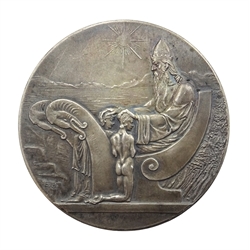  Iceland medallic 10 kronur 1930, Althing Millennial, ancient king of Thule enthroned blesses kneeling children, rev. crowned arms with supporters, boxed  