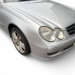 Mercedes-Benz CLK Cabriolet 280 Avantgarde, 3 Litre petrol, automatic, 2006, 2dr, 74500 Miles, convertible, silver, (C10 BJM)