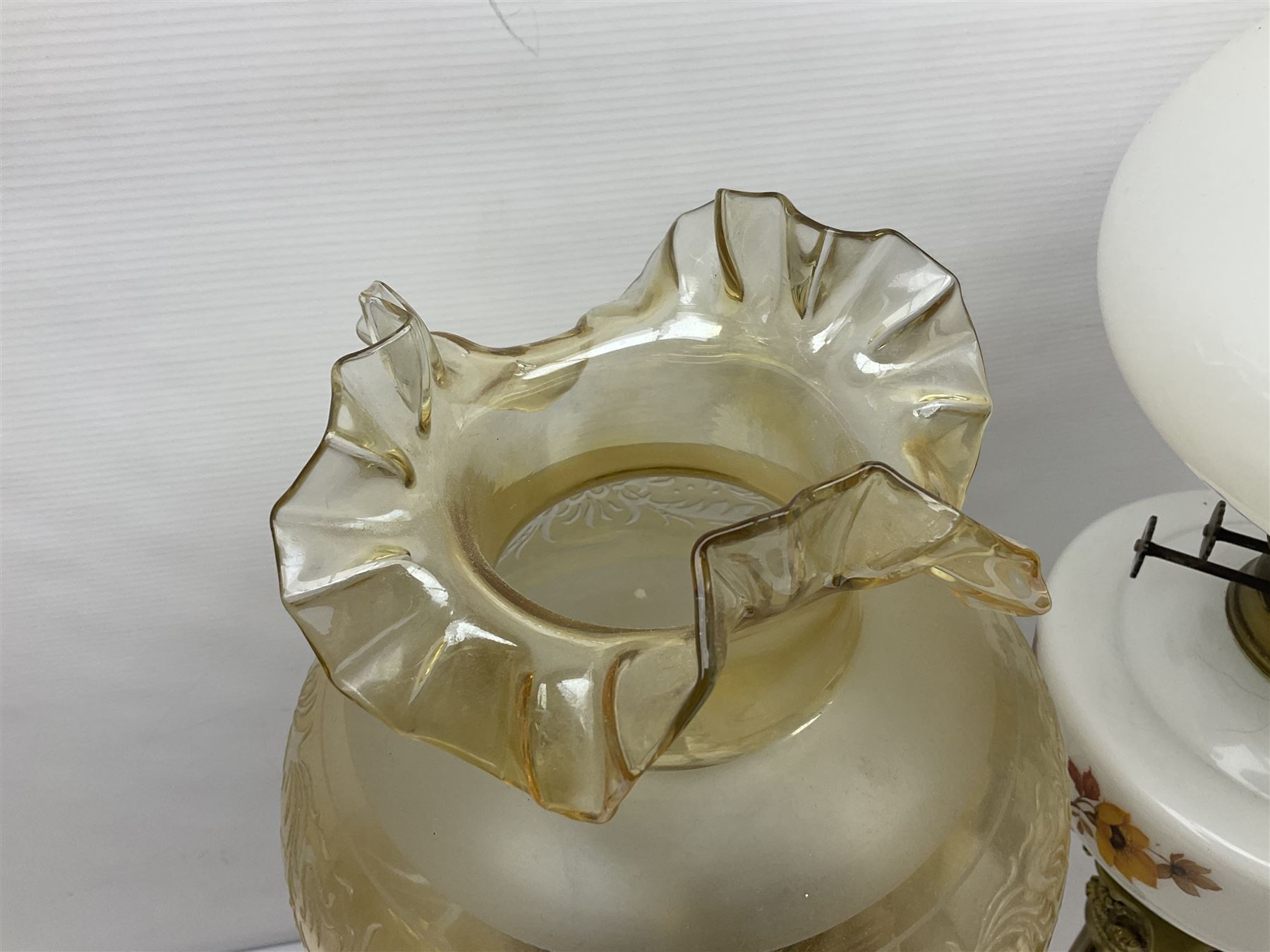 Brass Corinthian column oil lamp, upon stepped marble base, together three other brass table lamps, tallest H68cm