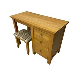 Light oak single pedestal dressing table, with stool and wall mirror (3)