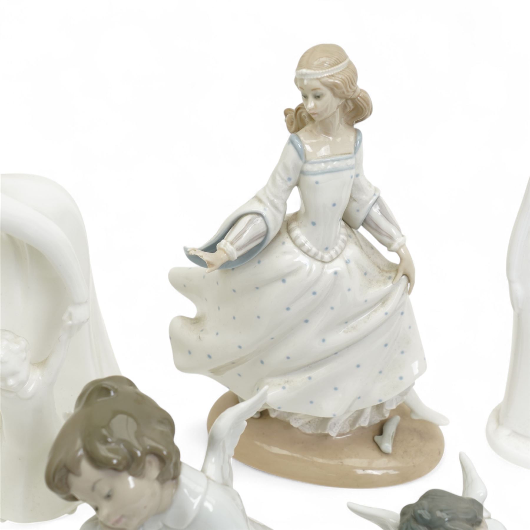   Lladro including Sweet Dreams 1535, Cinderella 4828, Angel Dreaming 4961 and another 4539, eight Royal Doultonfigures from the Images series and one other figure Kathy HN3305