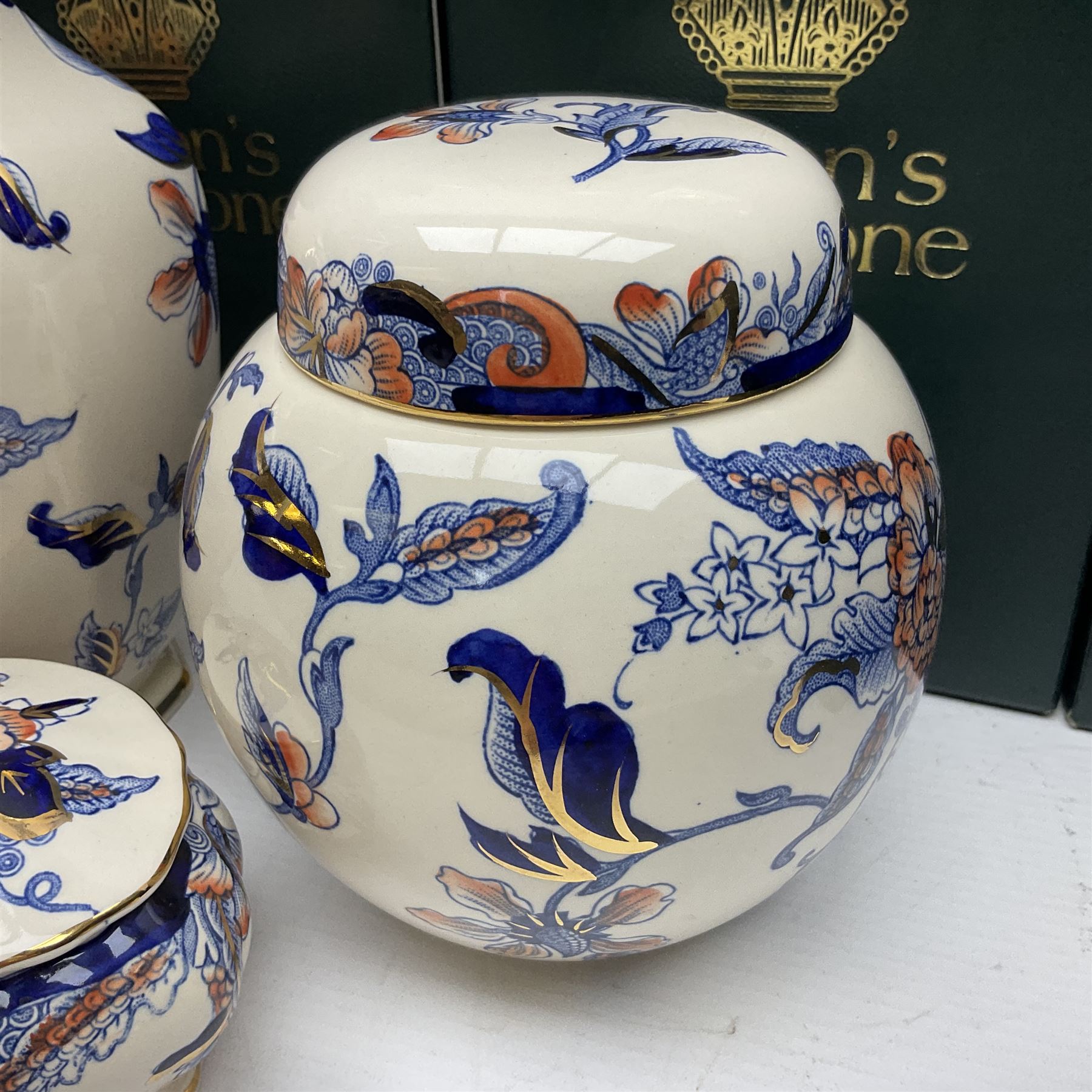 Masons Ironstone Cathay pattern ceramics, including vases, jugs, trinket boxes and trinket dishes, many in original boxes