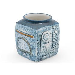 Troika marmalade jar, with geometric incised decoration in brown on a mottled blue ground, signed to base with initials for artist Beverley Ellwood, H9cm 
