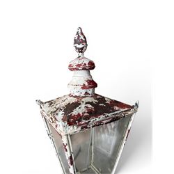 Foster & Pullen (Bradford est. 1896) - Good pair of late 19th century copper coach house or street lamps, painted in rustic white finish, with iron corner brackets, one with clear glass, the other with ring mottled glass, both converted to electricity, height with bracket 150cm