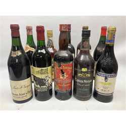 Mixed alcohol, to include Bouchard Aine & Fils 1962 Nuits St Georges, Bols Cherry Brandy Liquor, Captain Morgan Black Label rum etc of various contents and proof (14)