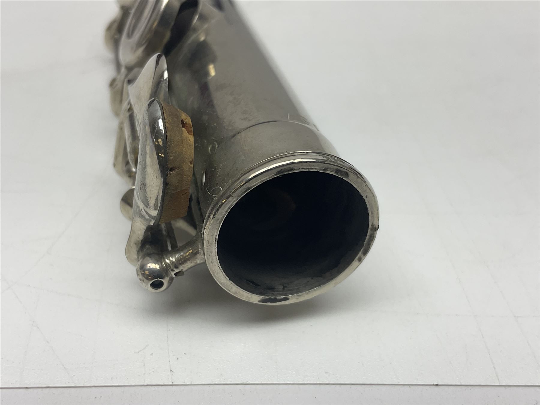 Lafleur three-piece flute, serial no.3357; in fitted carrying case