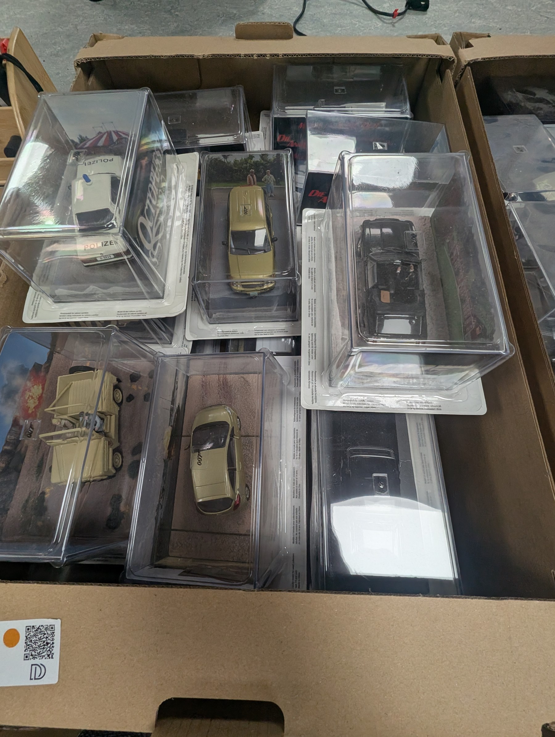 Large collection of James Bond 007 diecast model vehicles, mostly GE Fabbri, and a collection of associated magazines, in five boxes