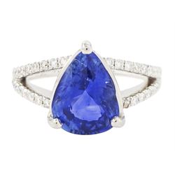 18ct white gold Ceylon sapphire and diamond ring, single pear cut sapphire of approx 2.50 ...