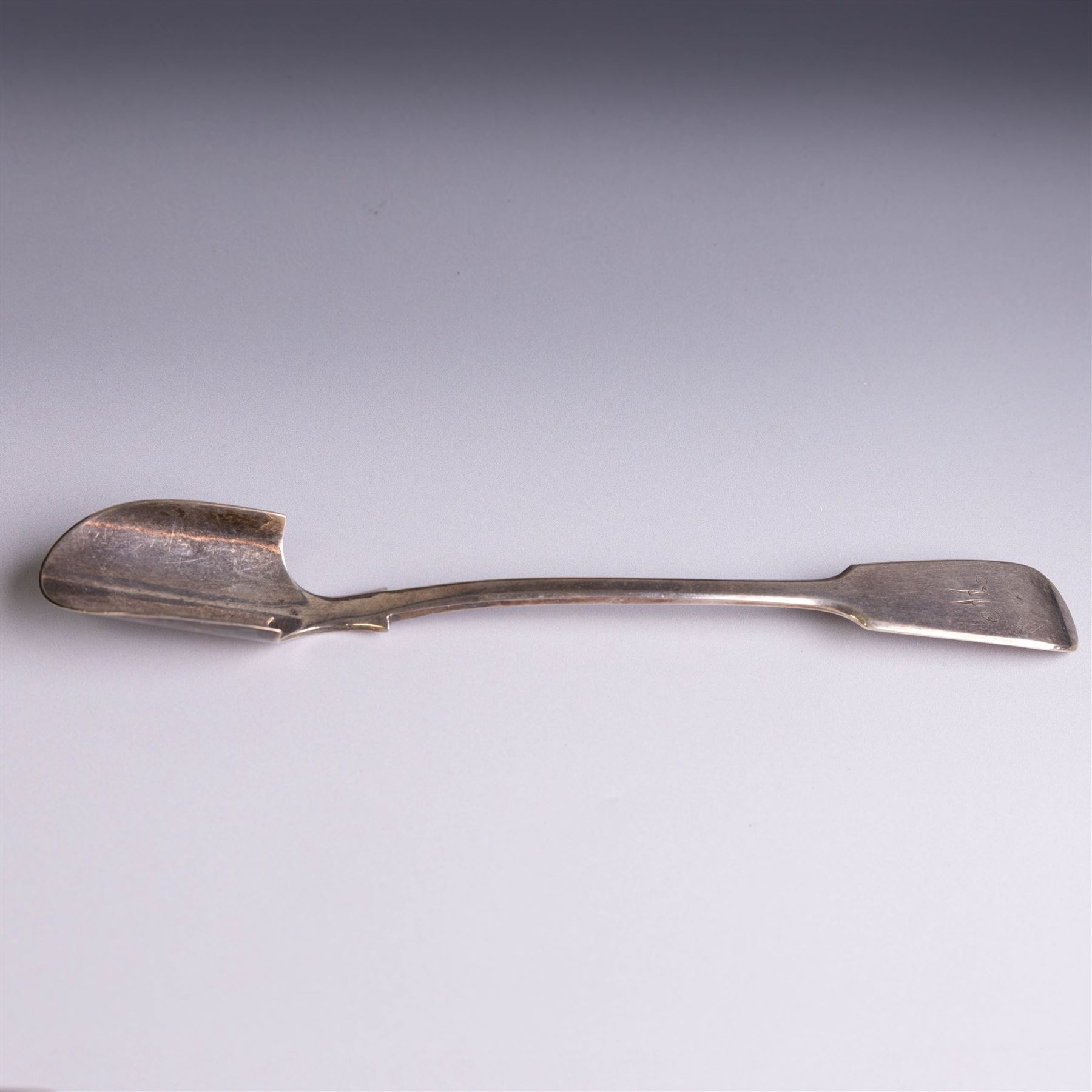 Victorian silver Fiddle pattern stilton scoop, with engraved initial 'W' to terminal, hallmarked London 1857, makers mark HH, probably for Henry Holland