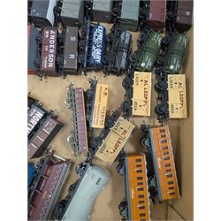 Collection of '00' gauge goods wagons, including Dapol and Bachmann examples