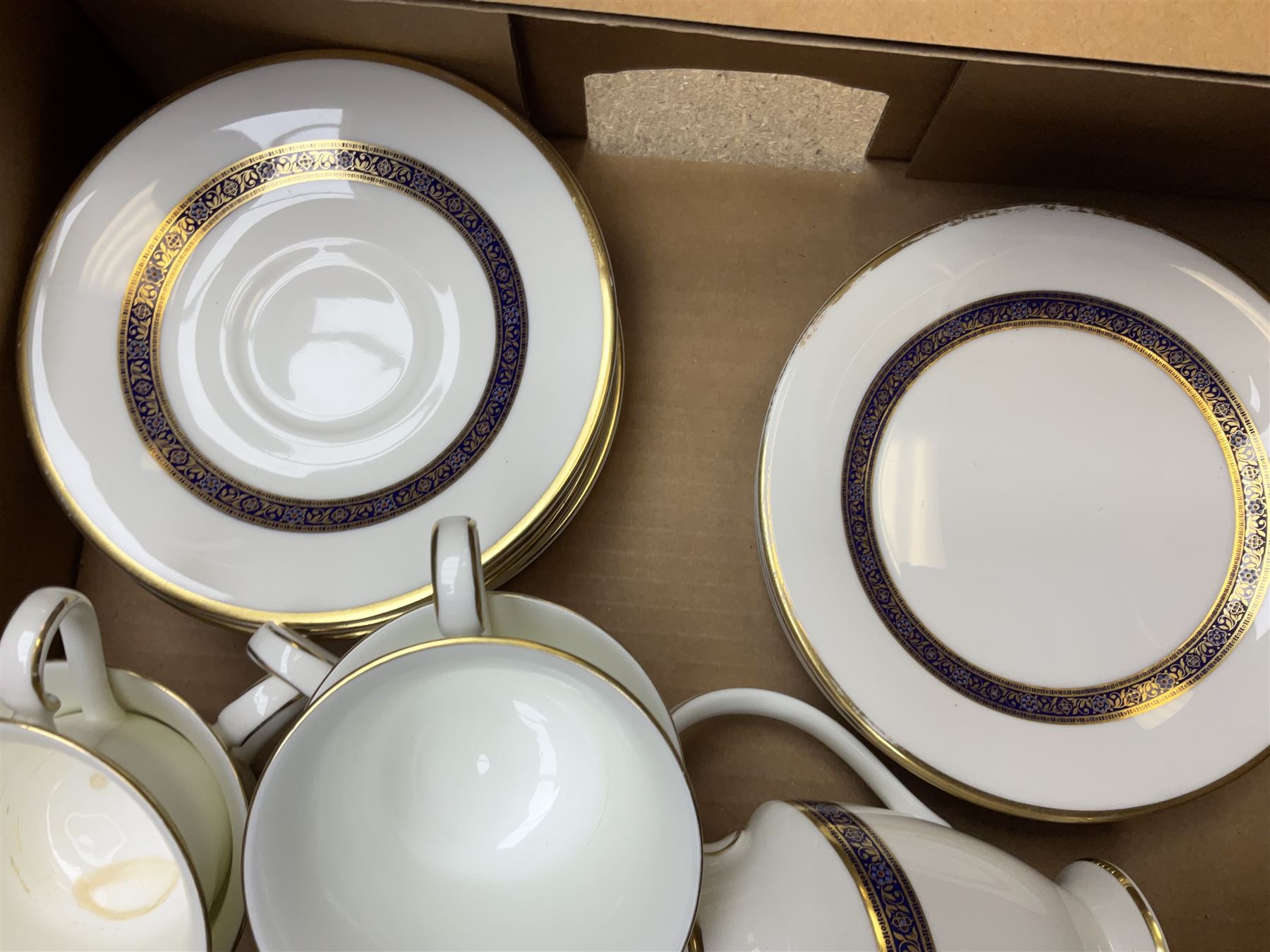 Royal Doulton Harlow pattern teawares, comprising five teacups and six