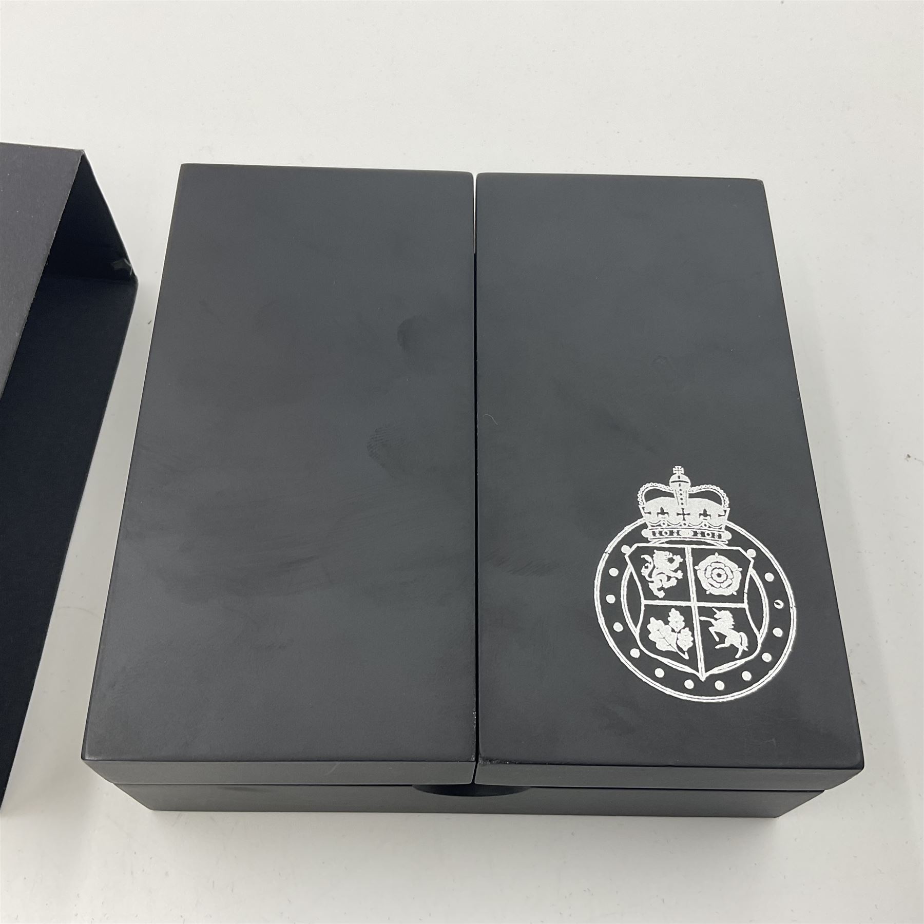 Queen Elizabeth II Bailiwick of Jersey 2022 'RBL Remembrance Poppy' gold proof five pound coin, cased with certificate