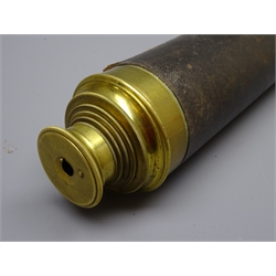  19th century leather bound brass four-drawer telescope with eyepiece cover and end cap, L92cm max  