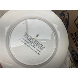 Large collection of collectors plates, to include Spode The Imperial Plate of Persia, Spode York Minster plate, Wedgwood Anniversary of Charter of Queen Elizabeth plate, etc, all in original boxes, four boxes 