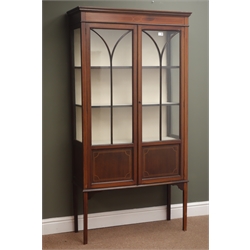  Edwardian inlaid mahogany display cabinet, two astragal glazed doors enclosing shelves, square tapering supports, W88cm, H169cm, D32cm  