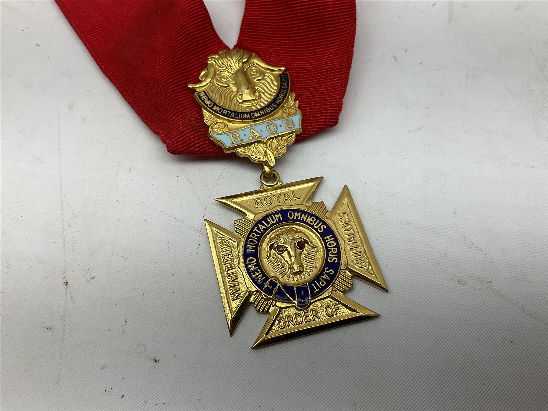 Masonic and similar jewels/medals to include Royal Antediluvian Order of Buffaloes, hallmarked, L.A Vallette Lodge No. 815, hallmarked, R.A.O.B Justice Truth Philanthropy, etc 