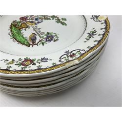 Copeland Spode Chelsea pattern part dinner service, to include seventeen dinner plates, eight side plates, Fifteen soup bowls in two sizes, meat platter etc (53)