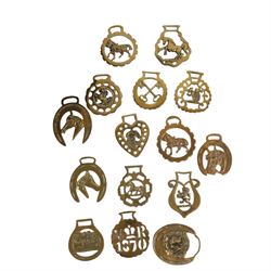 Cast iron door stop, together with copper bowl and horse brasses 