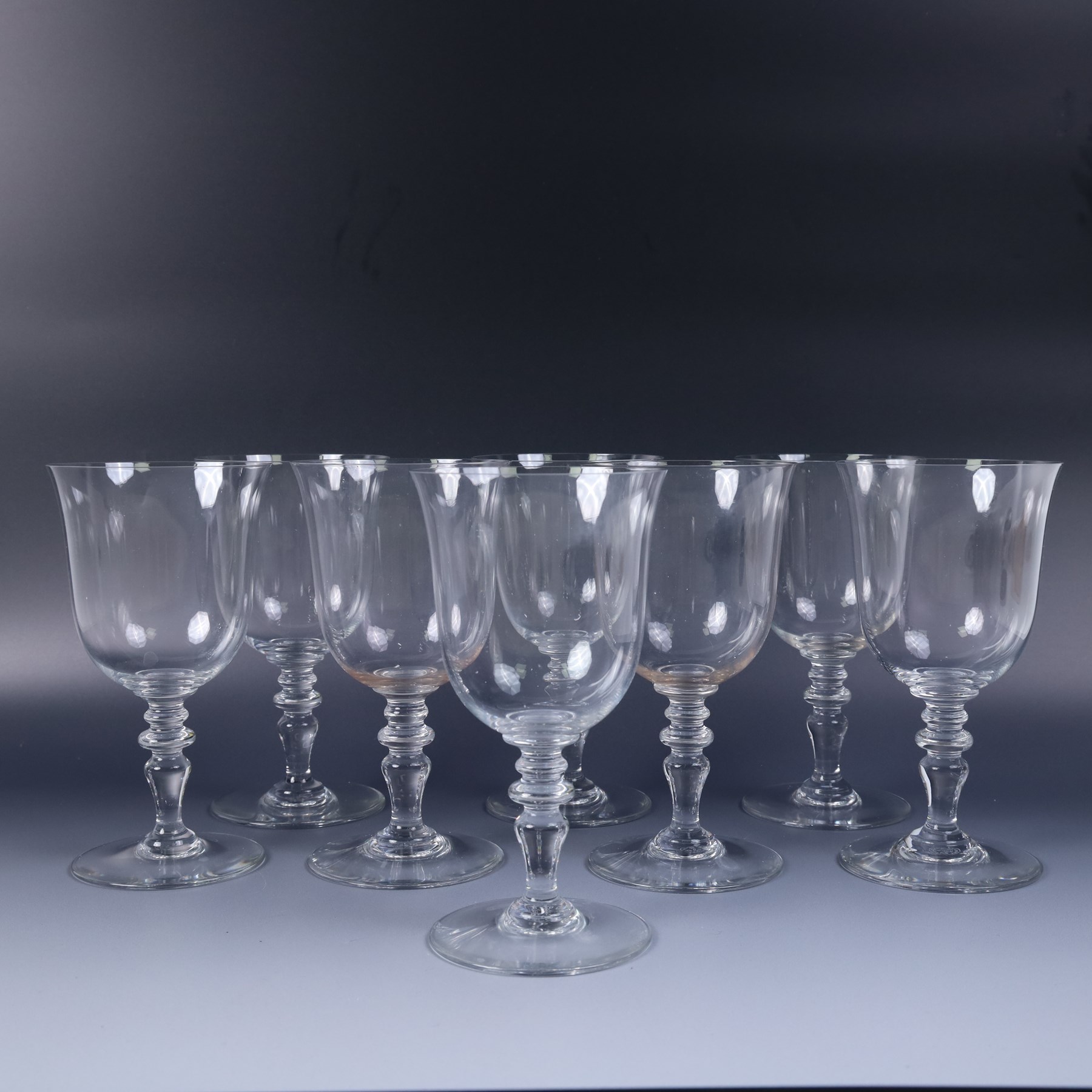 Set of eight Baccarat wine glasses, H18cm