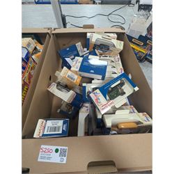Collection of diecast model cars, incluidng Lledo Days Gone and Oxford Diecast and Lledo Trackside examples, all boxed, together with a Ringtons Giftset, boxed, tin three boxes