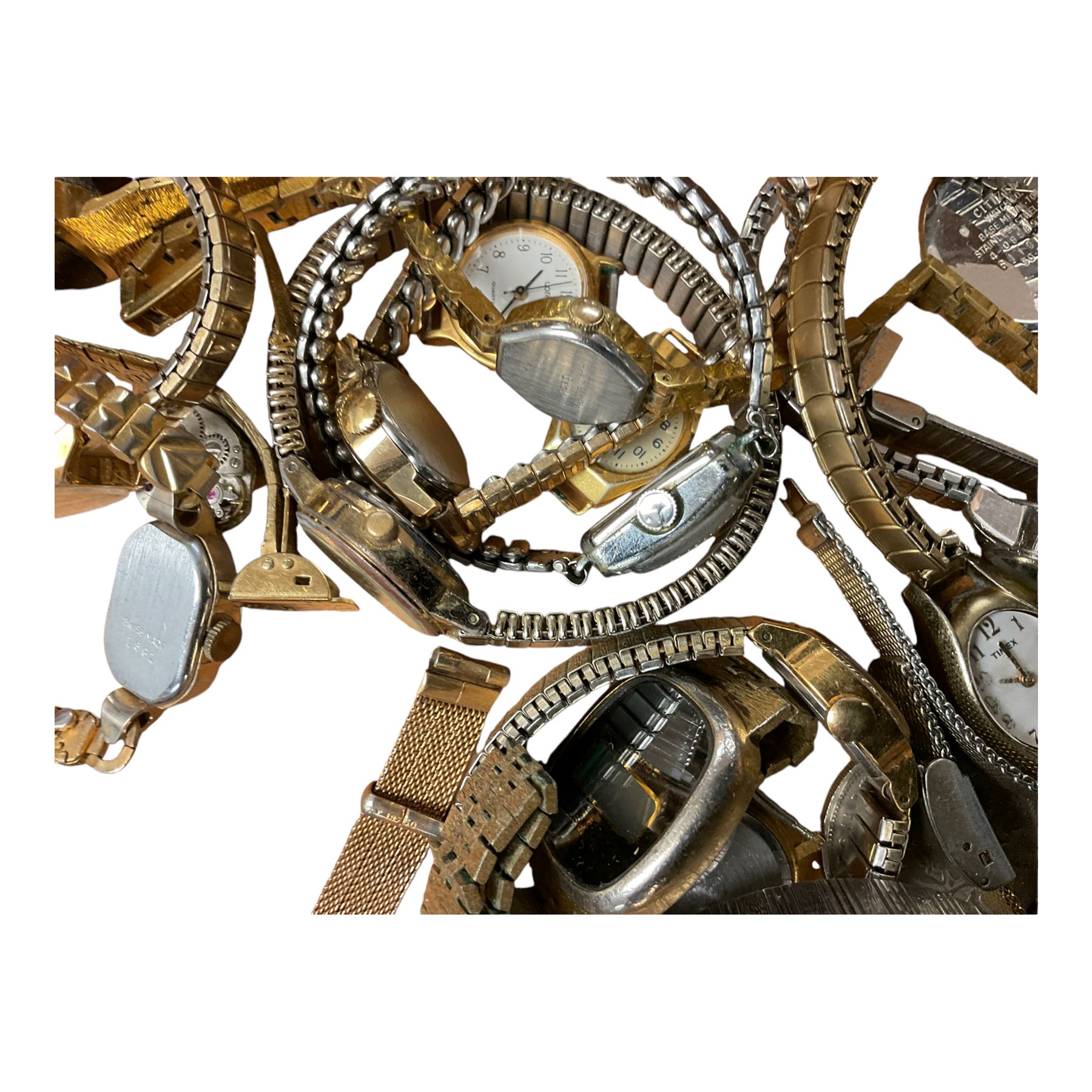 Collection of ladies and gentleman's watches, including Casio, Quartz, Lorus etc 