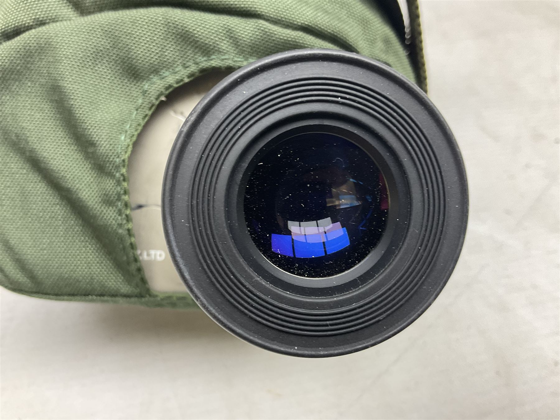 Kowa TSN-821 Spotting Scope, with 32x wide eye lens and canvas cover