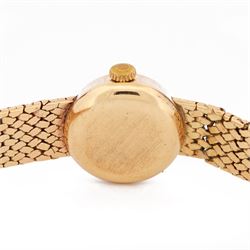 Omega Ladymatic 9ct gold automatic wristwatch, Cal. 661, silvered dial with baton hour markers, on integral 9ct gold bracelet, Birmingham 1968