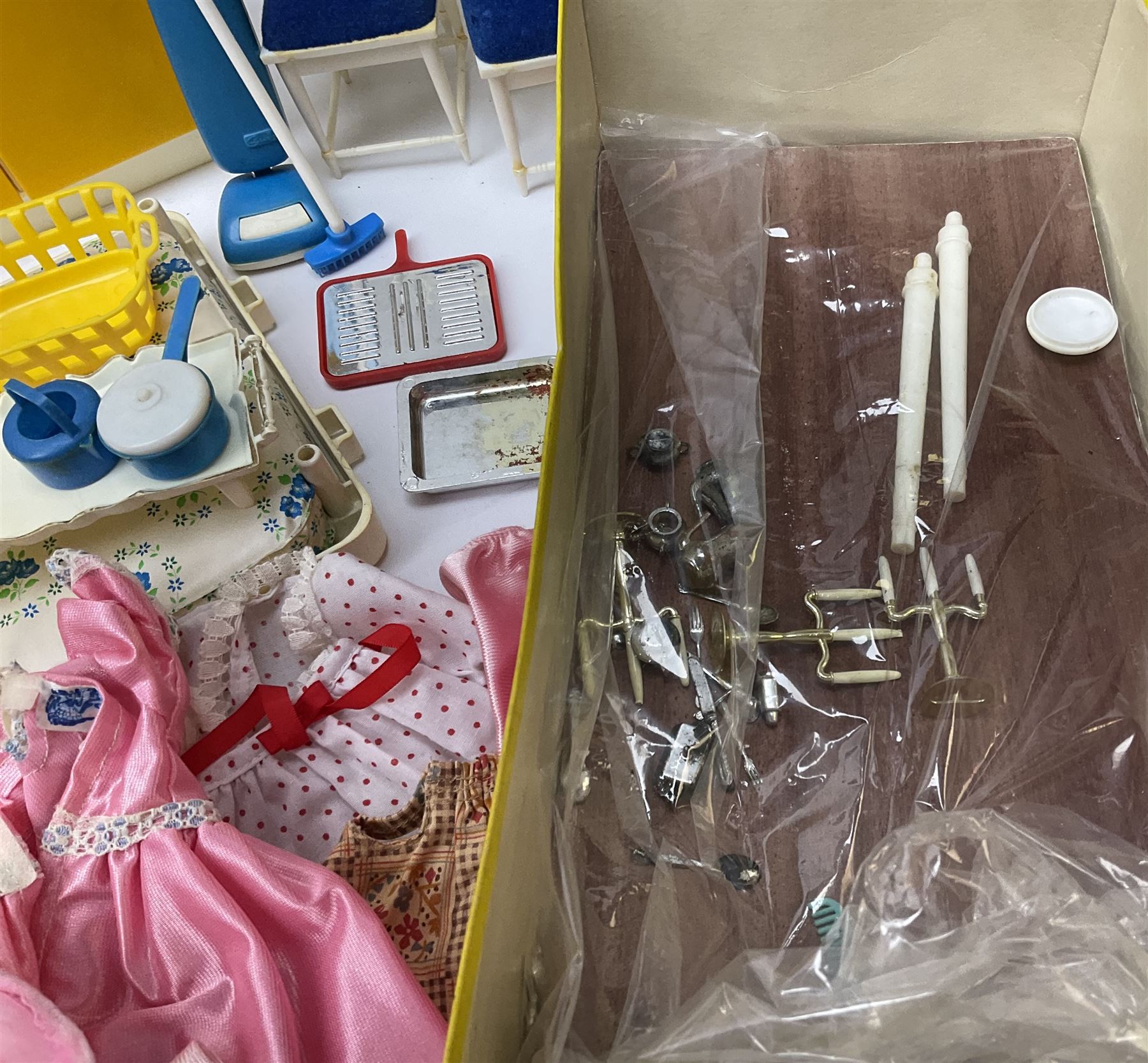 Sindy - Camping Buggy and Folding Tent, Bath, Shower, Washbasin unit and Hairdryer; all boxed; together with unboxed kitchen units, dining and bedroom furniture; and two bags of clothing and accessories