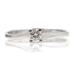  Diamond solitaire ring stamped 750  