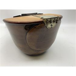 Italian mandolin, with foliate inlaid scratchplate, paper label inscribed 'Carlo Loveri & Figlio of Napoli', L62cm