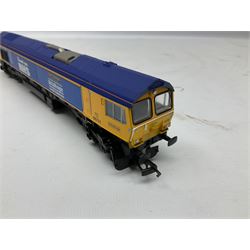 Hornby '00' gauge - GBRf Class 66 'Capt. Tom Moore - A True British Inspiration' locomotive no. 66731, limited edition of 3500, DCC ready 